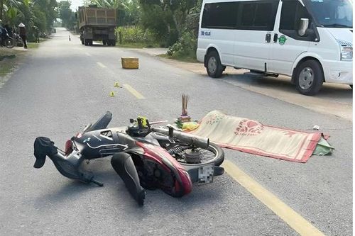Ngã ra đường, nam thanh niên bị xe tải cán tử vong