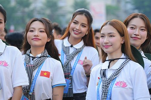 Phương Mỹ Chi, Hòa Minzy, Thanh Hà được tuyên dương