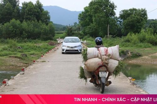 'Thót tim' khi qua cầu trên quốc lộ 8C
