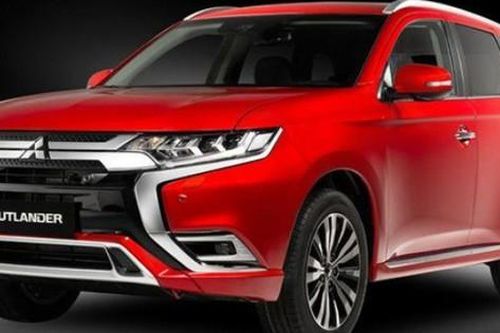 Mitsubishi Outlander giảm giá cả trăm triệu đồng có nên mua không?
