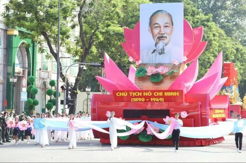 Lời hiệu triệu của Tổng Bí thư và khúc quân hành mới theo chân Bác