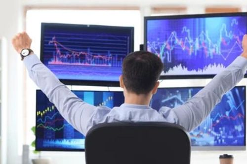 Khối ngoại tung 3.000 tỷ mua ròng tuần qua, gom toàn ngân hàng và bán lẻ