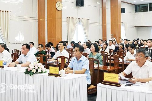 Hội nghị toàn quốc quán triệt nghị quyết của Bộ Chính trị về phát triển kinh tế tư nhân và đổi mới công tác xây dựng, thi hành pháp luật