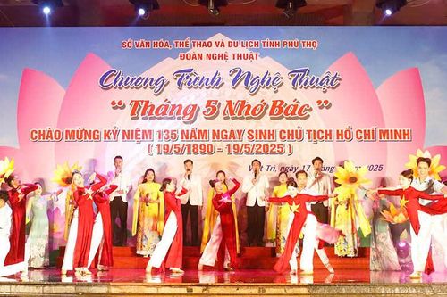 Chương trình nghệ thuật 'Tháng 5 nhớ Bác'