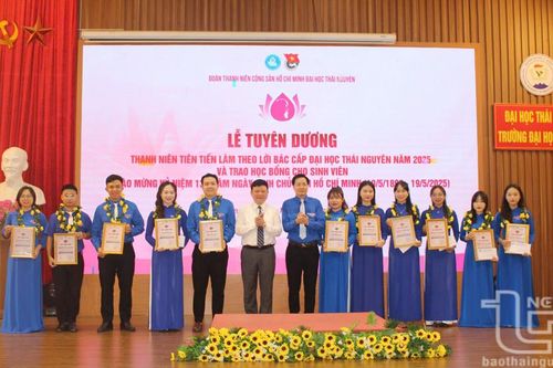 Đại học Thái Nguyên tuyên dương 135 thanh niên tiên tiến làm theo lời Bác