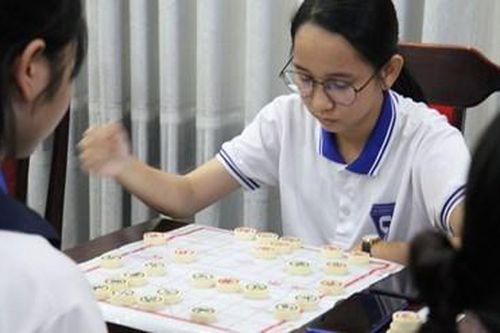 Sôi nổi giải cờ vua - cờ tướng học sinh, sinh viên Đại học Huế