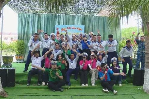 Nghệ sĩ Thủ đô hát giữa ngàn khơi Trường Sa