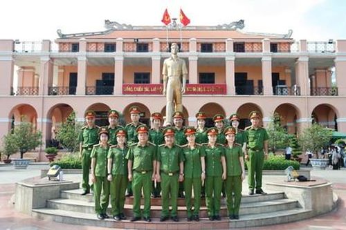 Công an TPHCM: Sinh hoạt chính trị ý nghĩa nhân kỷ niệm 135 Ngày sinh Chủ tịch Hồ Chí Minh