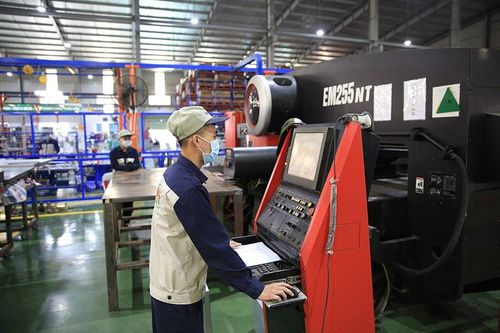 Đồng hành với doanh nghiệp công nghiệp hỗ trợ chuyển đổi số:Thích ứng để phát triển