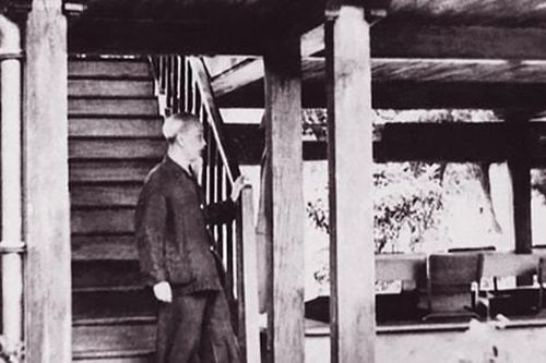 Kỷ niệm 135 năm Ngày sinh Chủ tịch Hồ Chí Minh (19/5/1890 - 19/5/2025): 'Trông nhà, giữ vườn' và học theo Bác