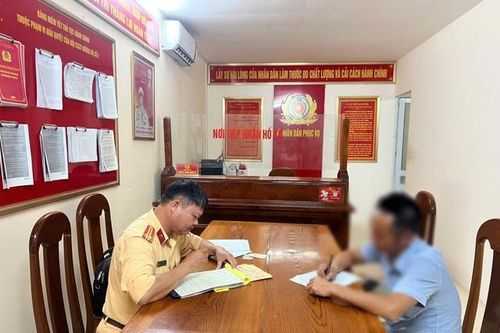 Xử lý tài xế điều khiển xe tải chạy lấn đường gây nguy hiểm