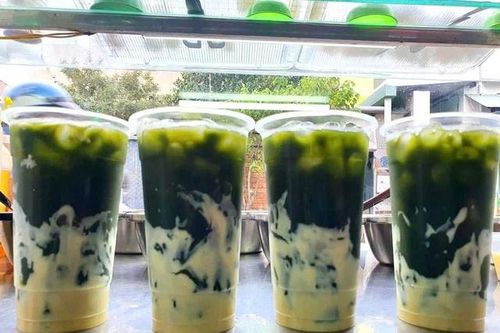 Đồ uống được làm từ một loại rau dại bất ngờ 'lên ngôi' khi thời tiết vào mùa nắng nóng