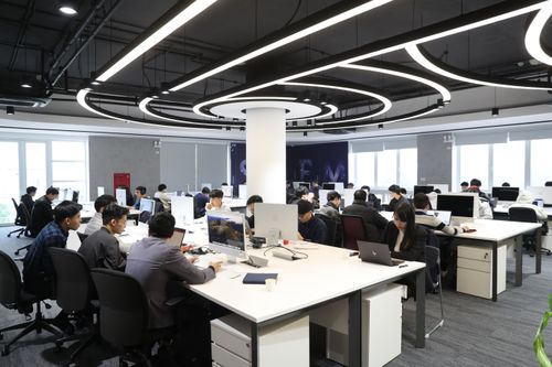 Vì sao muốn học ngành vi mạch bán dẫn bắt buộc phải đạt 8 điểm môn Toán?