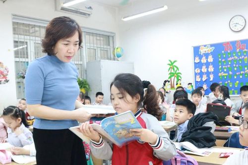 Tuyển sinh đầu cấp không theo địa giới hành chính: Hạn chế tiêu cực 'chạy trường'