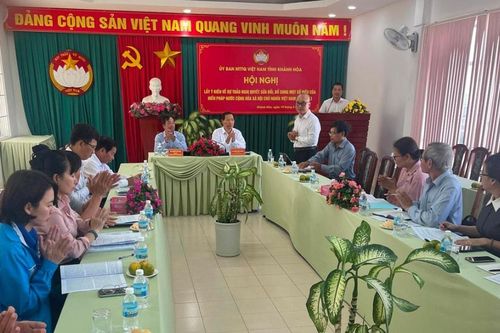 Khánh Hòa: Góp ý dự thảo Nghị quyết sửa đổi, bổ sung một số điều của Hiến pháp năm 2013