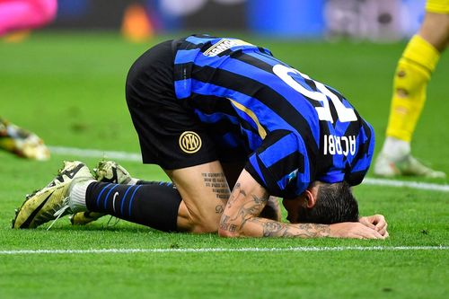 Phút bù giờ điên rồ khiến Inter tan mộng vô địch