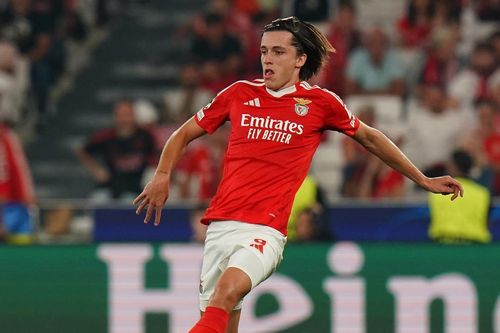 Alvaro Carreras: MU chê nhưng Real Madrid lại trải thảm đỏ