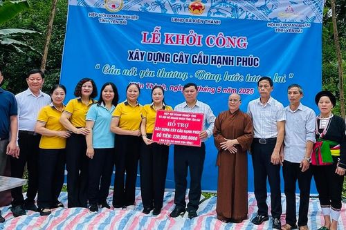 Xây dựng cầu hạnh phúc vùng khó khăn Yên Bái