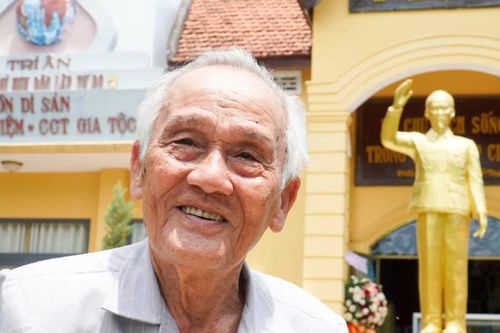 Người cựu binh xây Khu tưởng niệm Chủ tịch Hồ Chí Minh tại tư gia