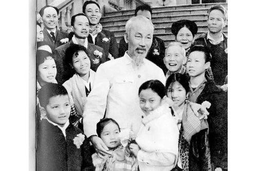 Chủ tịch Hồ Chí Minh, một biểu tượng kiệt xuất