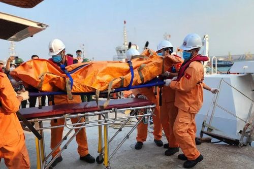 Khẩn trương trục vớt tàu kéo chìm khiến 9 người chết, mất tích cách đây 1 năm