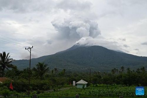 Điểm tin thế giới sáng 19/5: Slovakia muốn dỡ trừng phạt Nga, ASEAN ý định lập quỹ tiền tệ riêng, tấn công khủng bố ở Mỹ