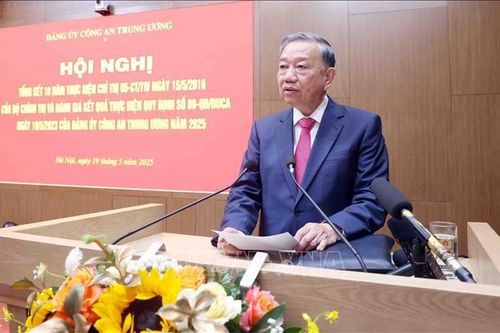 Gắn học tập và làm theo lời Bác với xây dựng lực lượng Công an nhân dân chính quy, tinh nhuệ, hiện đại