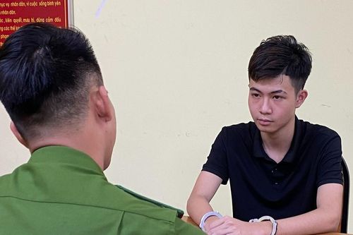 Đánh khách nước ngoài, nhân viên một quán bar tại phố Bùi Viện bị bắt