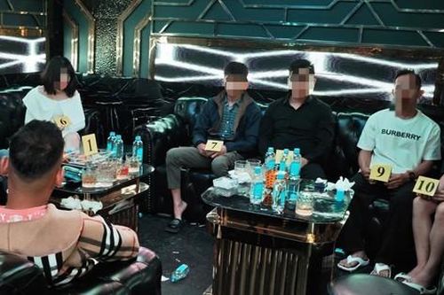 Đột kích quán bar Sky ở Bảo Lộc, phát hiện 16 người dương tính ma túy