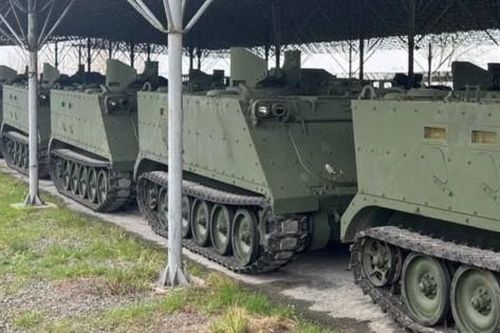 Ukraine mở rộng kho vũ khí với hơn 400 xe bọc thép của Ý