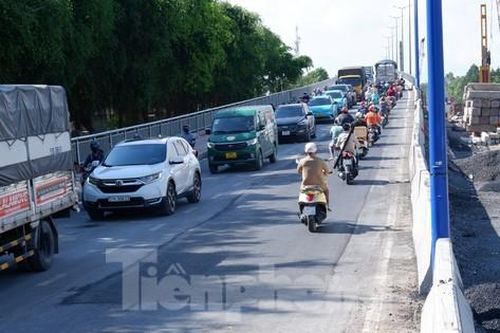 TPHCM: Lý do cầu Tăng Long bị lún đường dẫn khi vừa đưa vào khai thác