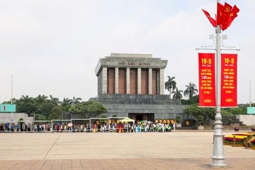 Kỷ niệm 135 năm Ngày sinh Chủ tịch Hồ Chí Minh: Xúc động và tự hào
