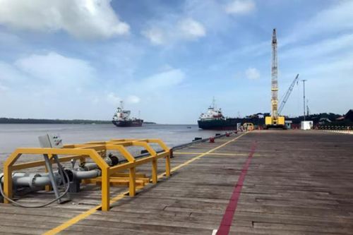 Guyana thông qua luật về vấn đề tràn dầu
