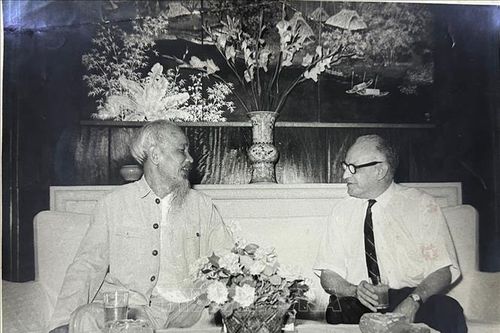 Bài ca Hồ Chí Minh