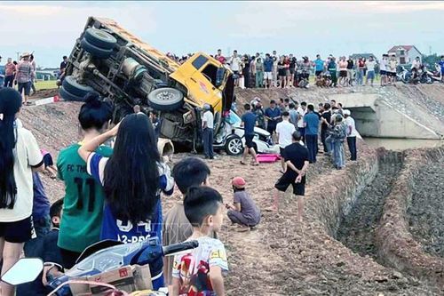 Tìm giải pháp giảm tai nạn giao thông tuyến kết nối cao tốc Bắc - Nam đoạn qua huyện Cẩm Xuyên