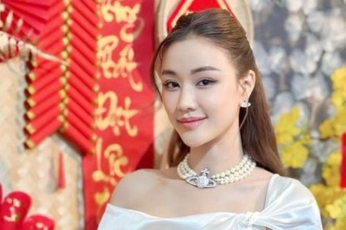 Nhan sắc động lòng người của mỹ nhân Việt đóng liên tiếp nhiều phim lỗ nặng