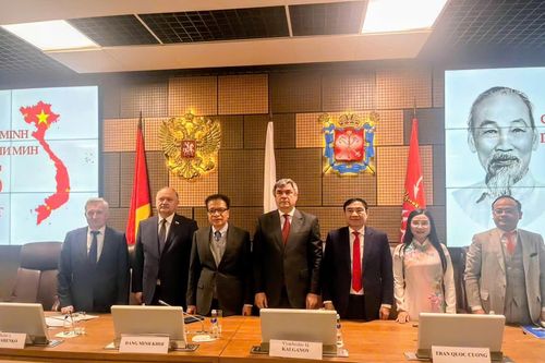 Kỷ niệm 135 năm Ngày sinh Chủ tịch Hồ Chí Minh tại Liên bang Nga