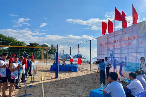33 vận động viên tranh tài tại Giải bóng chuyền bãi biển tỉnh Khánh Hòa