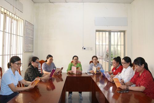 Phụ nữ Diên Khánh với các mô hình hỗ trợ hội viên