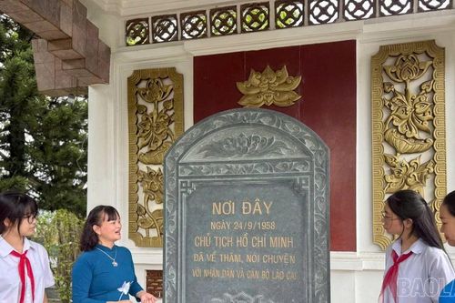 Yêu Bác lòng ta trong sáng hơn