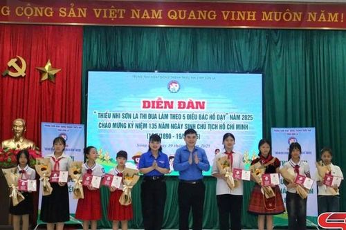 Diễn đàn 'Thiếu nhi Sơn La thi đua làm theo 5 Điều Bác Hồ dạy'