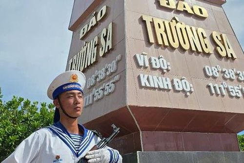 Hành quân đến Trường Sa: Mang ra tình cảm, mang về niềm tin