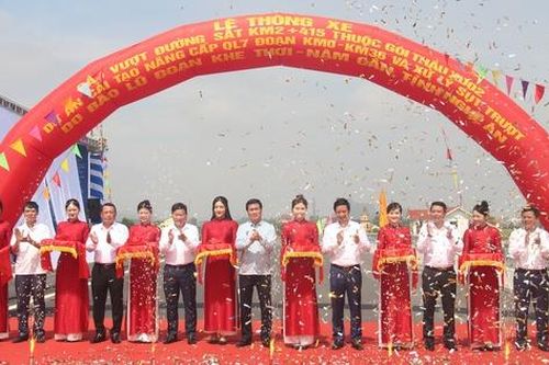 Nghệ An: Thông xe kỹ thuật cầu vượt đường sắt, giải tỏa nút thắt giao thông QL7