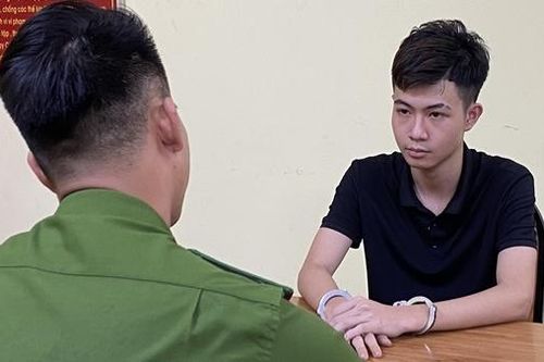 Bắt giữ khẩn cấp đối tượng đánh người nước ngoài trên phố Bùi Viện