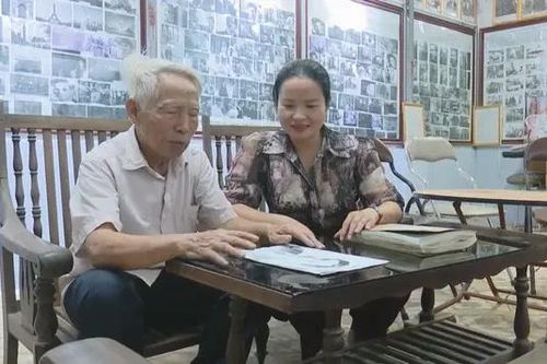 Người kể chuyện Bác Hồ bằng hình ảnh