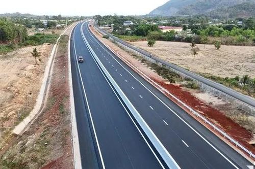 Nguyên nhân nào dẫn đến đội vốn dự án cao tốc?