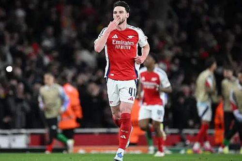 Arsenal giữ vững ngôi vị Á quân tại Premier League