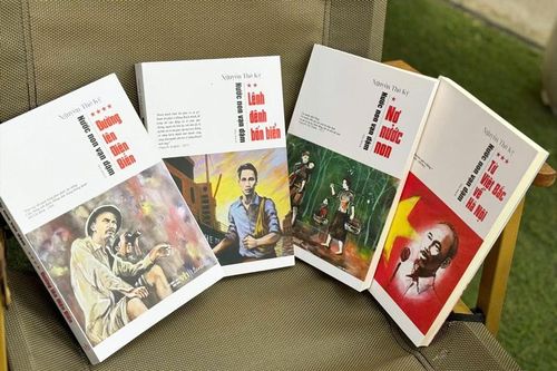 'Vẽ' chân dung Bác Hồ bằng ngôn ngữ văn học