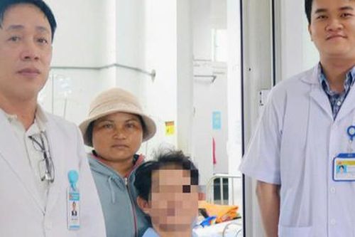 Phẫu thuật thành công cho bệnh nhân chấn thương cột sống do tai nạn lao động