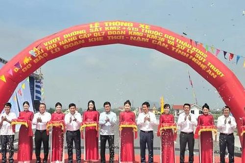 Nghệ An: Thông xe kỹ thuật cầu vượt đường sắt, giải tỏa nút thắt tại Quốc lộ 7
